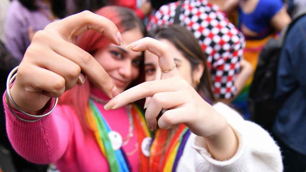 paradas LGBTQIA+

turismo LGBTQIA+

parada gay São Paulo

orgulho LGBTQIA+ mundo

eventos LGBTQIA+ internacionais