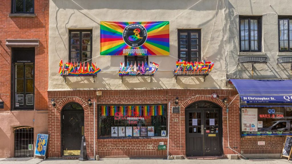 roteiros culturais LGBTQIA+, viagem com propósito, turismo de representatividade, experiências que transformam, destinos LGBTQIA+ pelo mundo